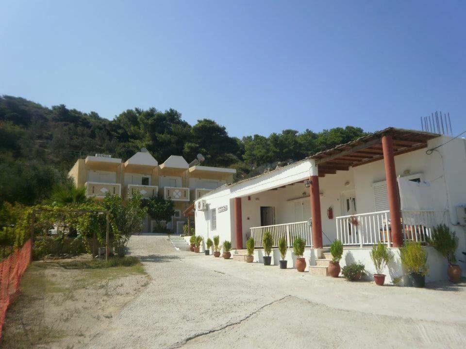 Denise Apartments Kefalos  Bagian luar foto
